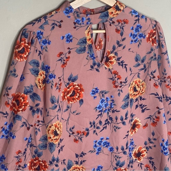 Iris Women’s Floral Long Sleeve Bell Sleeve Blouse Size Medium - Picture 12 of 16